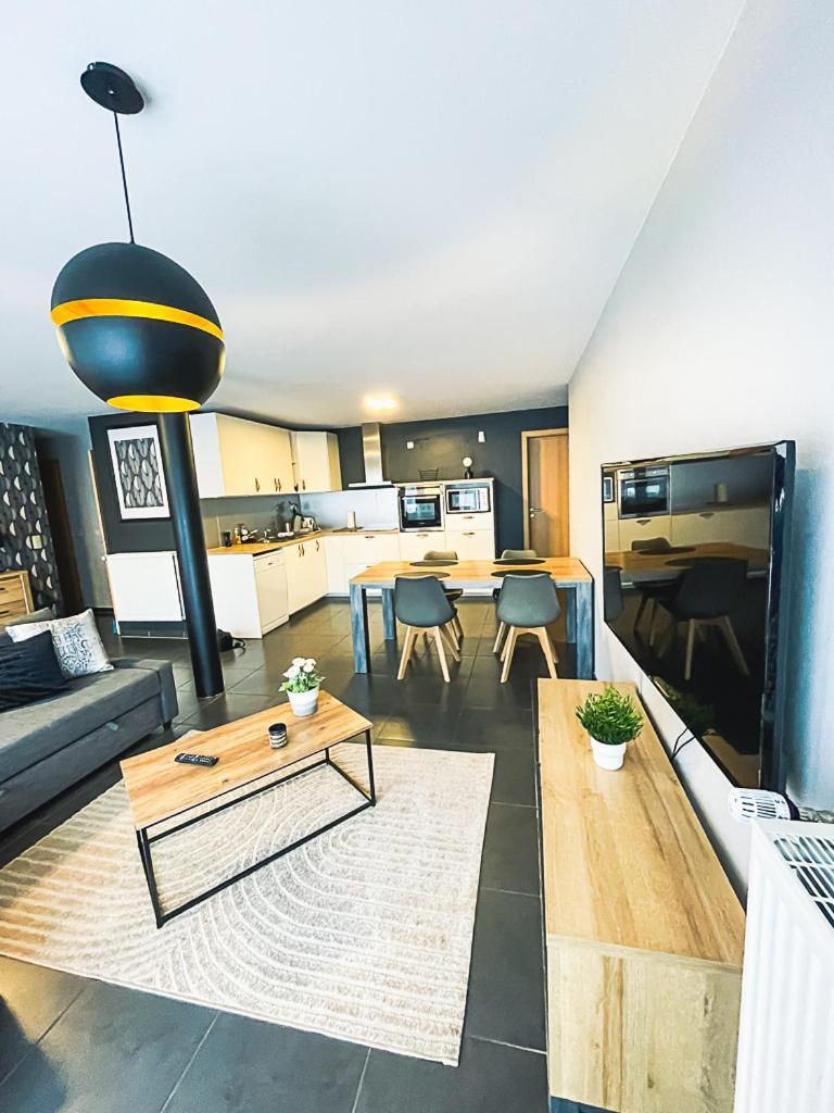 Li Mangon Apartment ฟรองกอร์ช็องป์ ภายนอก รูปภาพ
